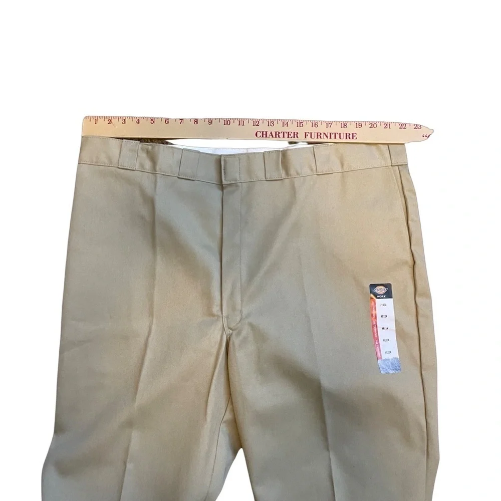 Dickies 874 Men Original work khakis. Size 46/34